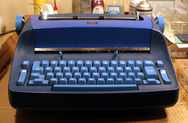 The Blue Bomber - 1963 IBM Selectric 721 - 10 Pitch