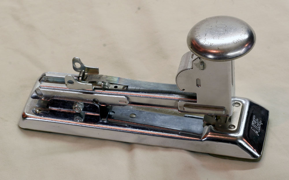 Stapler of the Week: 1938 Ace Pilot Model 404 – To Type, Shoot Straight ...